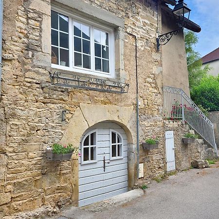 Le Petit Cocon De Chateau Chalon Château-Chalon Exterior foto